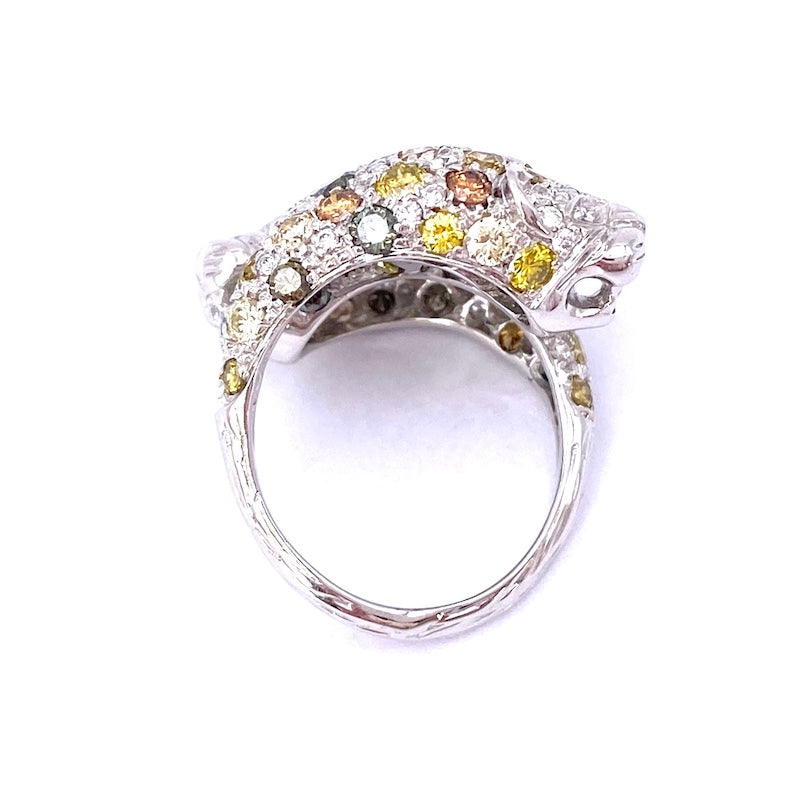Anello pantere, contrariè, diamanti fancy e bianchi, oro bianco; 12.25 gr