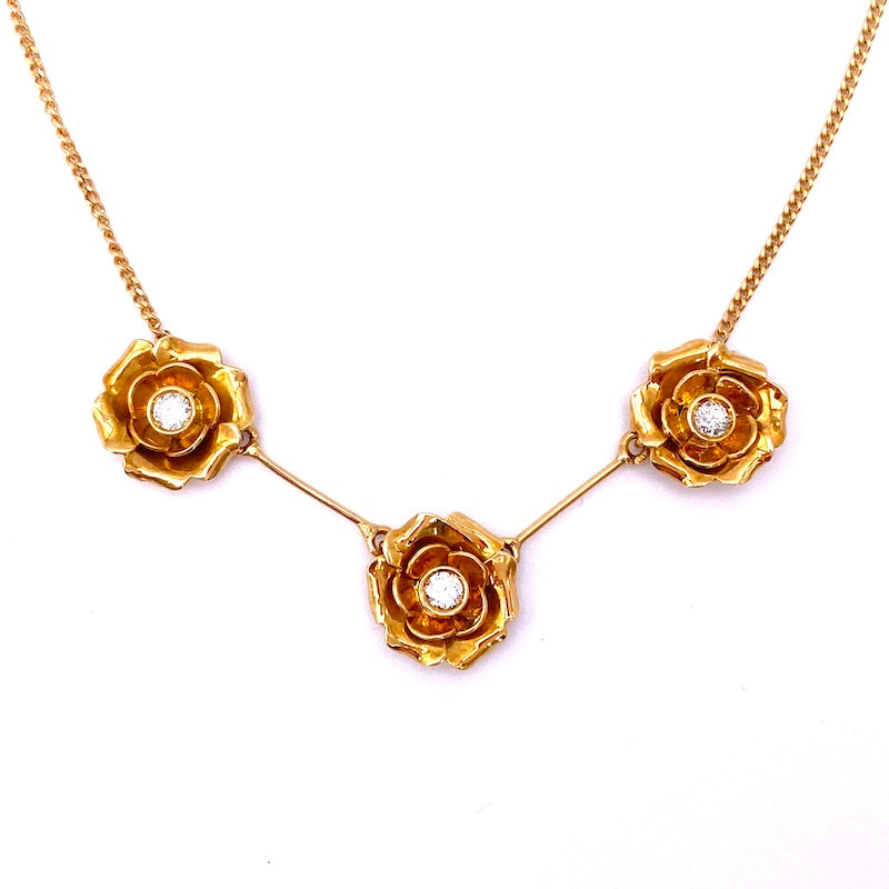 Collana collier rose oro giallo e brillanti; 40 cm, 5.5 gr