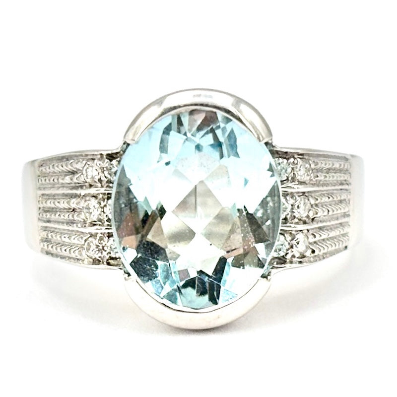 Anello acquamarina Salvini, a fascia con brillanti, in oro bianco; 6.32 gr