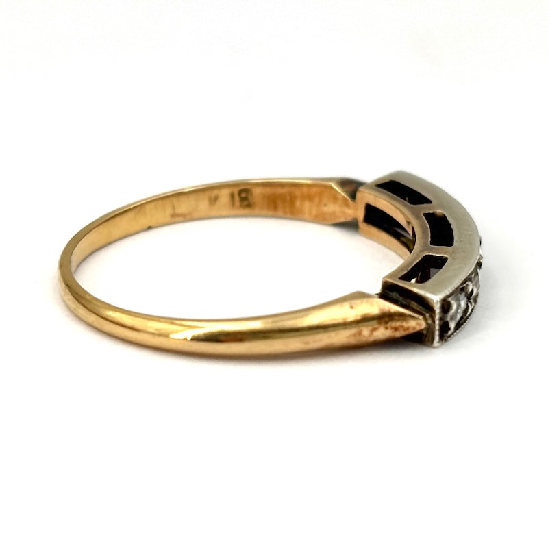 Anello antico, riviera diamanti e oro; 2.20 gr