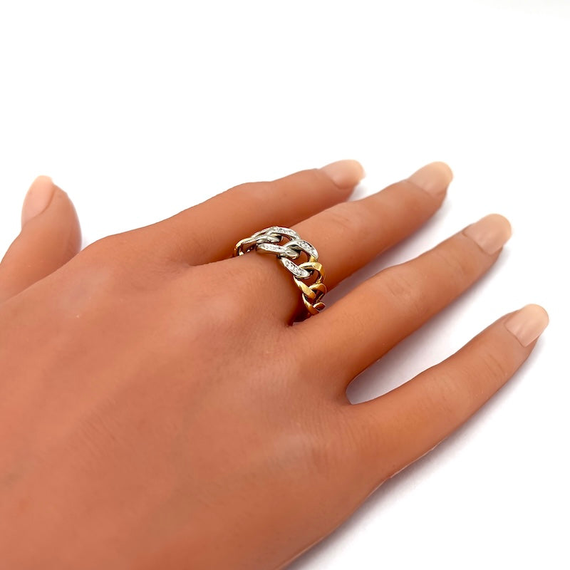 Anello catena groumette mobile, oro bicolore e brillanti; 7.52 gr