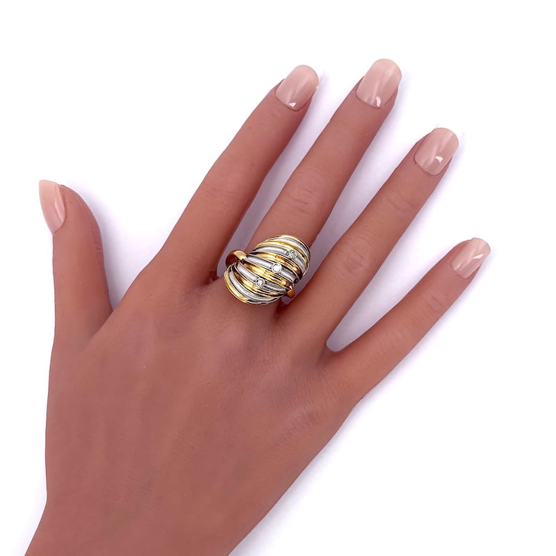 Anello chiocciola design oro bicolore e brillanti; 10.5 gr