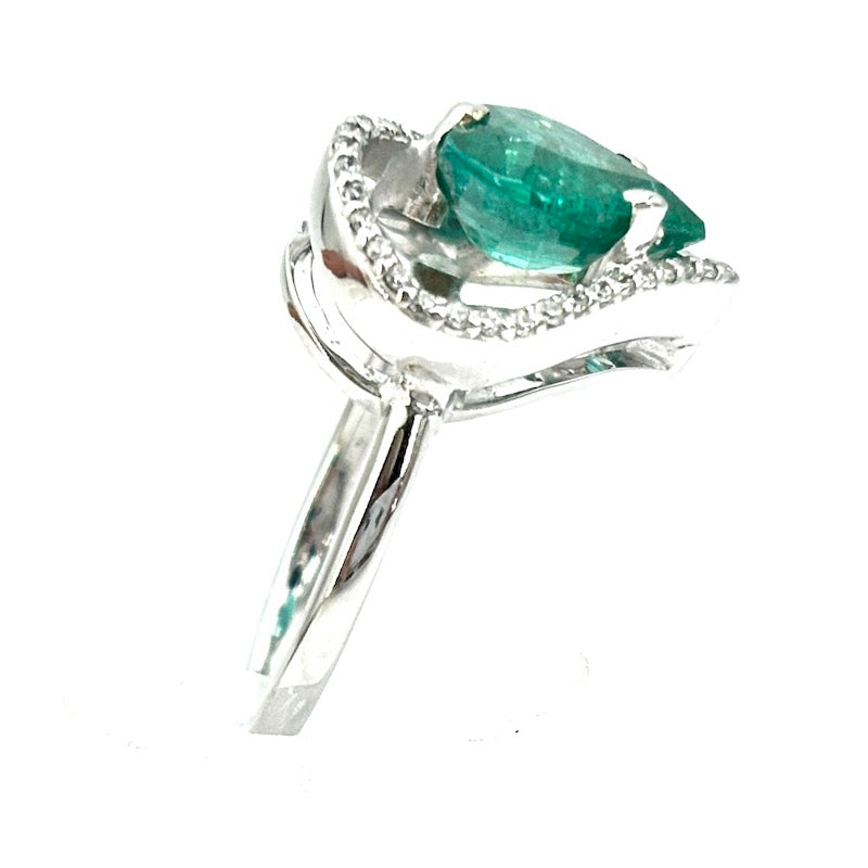 OCCASIONE!!! Anello cuore smeraldo e brillanti; 5.15 gr