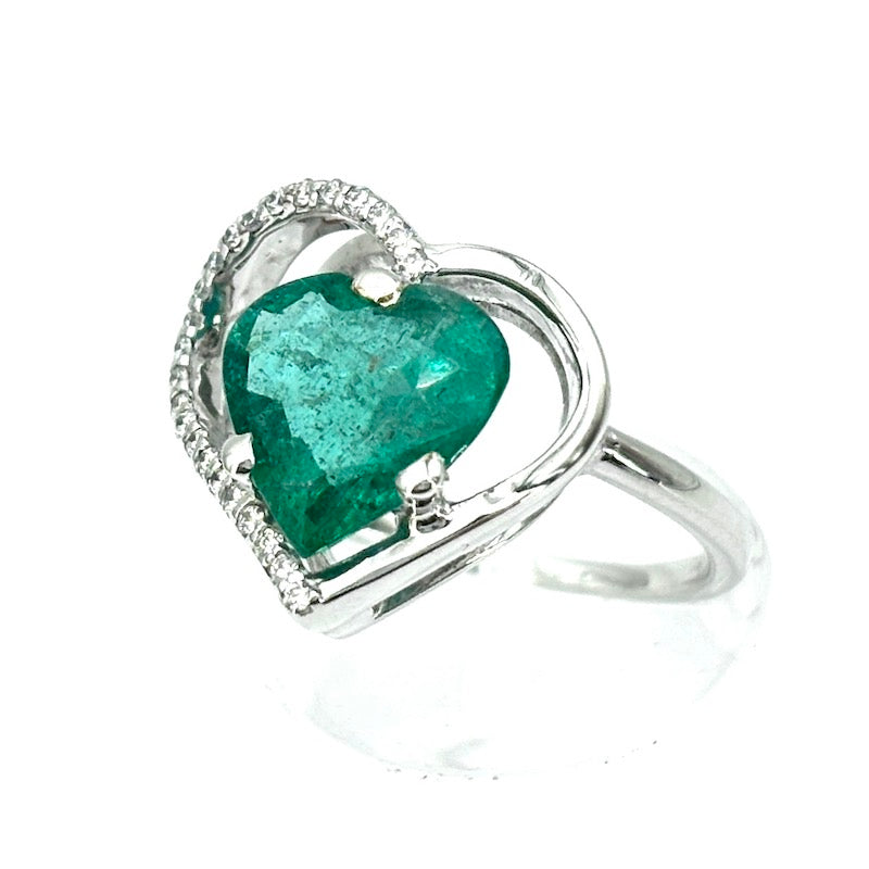 OCCASIONE!!! Anello cuore smeraldo e brillanti; 5.15 gr