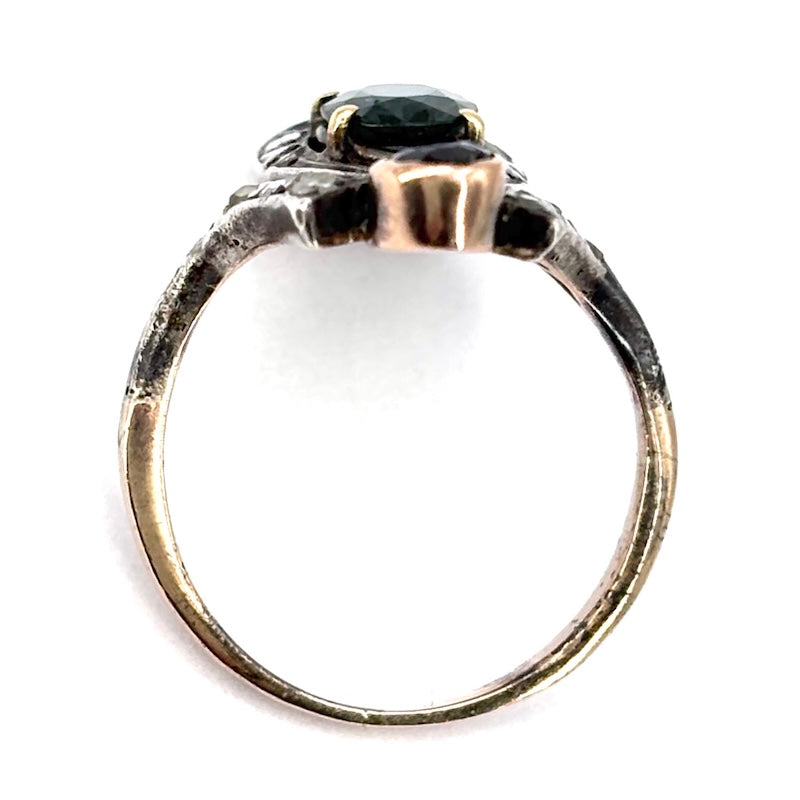 Anello d'epoca, diamanti, zaffiri e oro, 4.03 gr