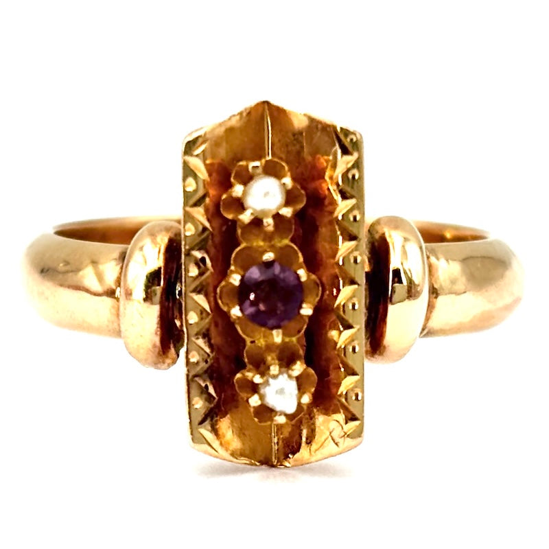 Anello d'epoca, trilogy microperle, rubino sintetico e oro rosa; 2.41 gr