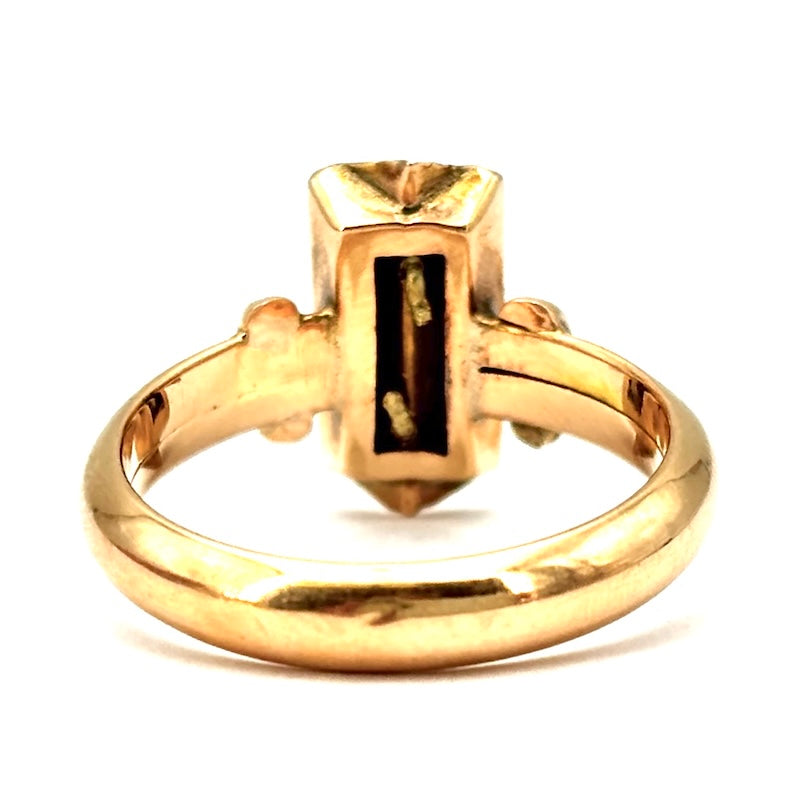 Anello d'epoca, trilogy microperle, rubino sintetico e oro rosa; 2.41 gr