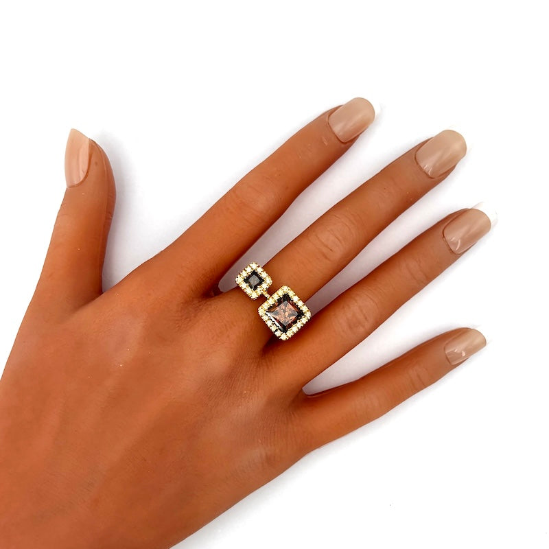 Anello design doppio quadro quarzo, eliodori e oro giallo; 5.07 gr