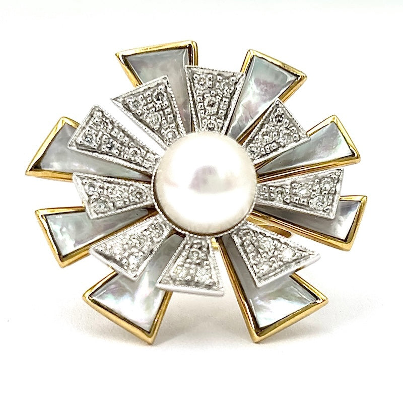 Anello design perla, oro bicolore, madreperla e brillanti; 9.29 gr