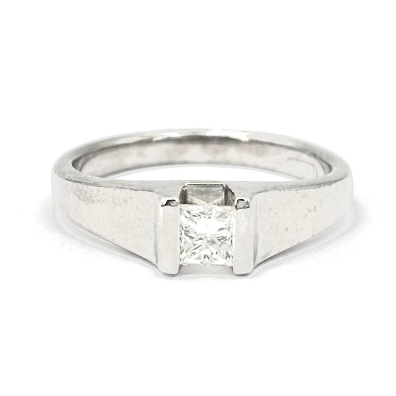 Anello diamante quadrato solitario unisex e oro bianco - 0.20-0.25 ct; 5.23 gr