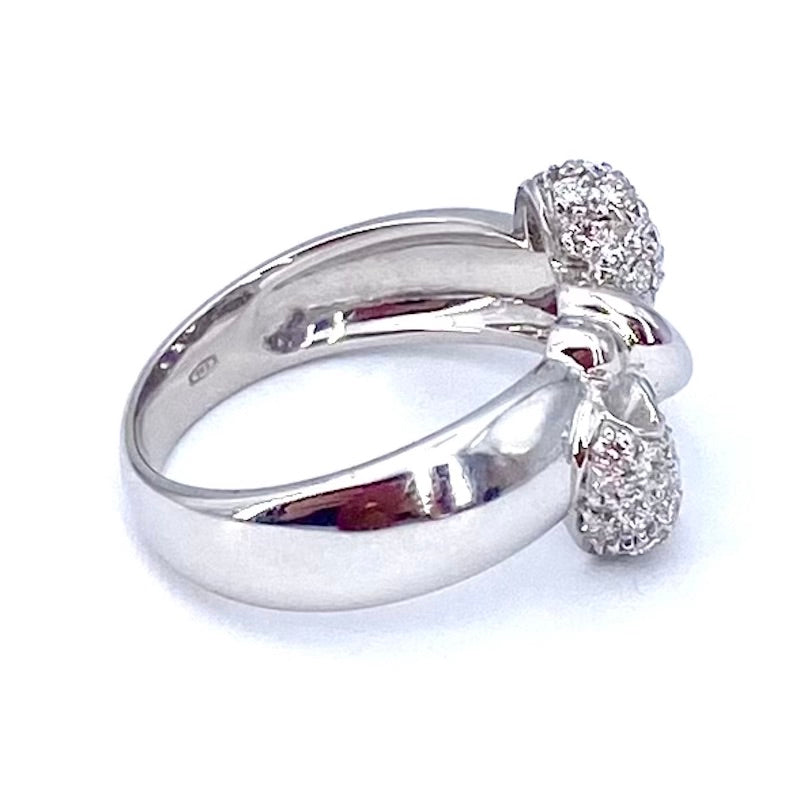 Anello fascia, fiocco brillanti, oro bianco; 7.47 gr