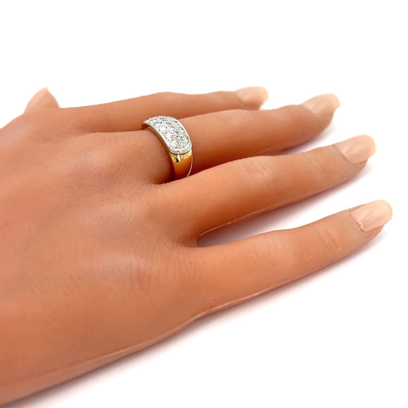 Anello fascia brillanti, oro; 9 gr