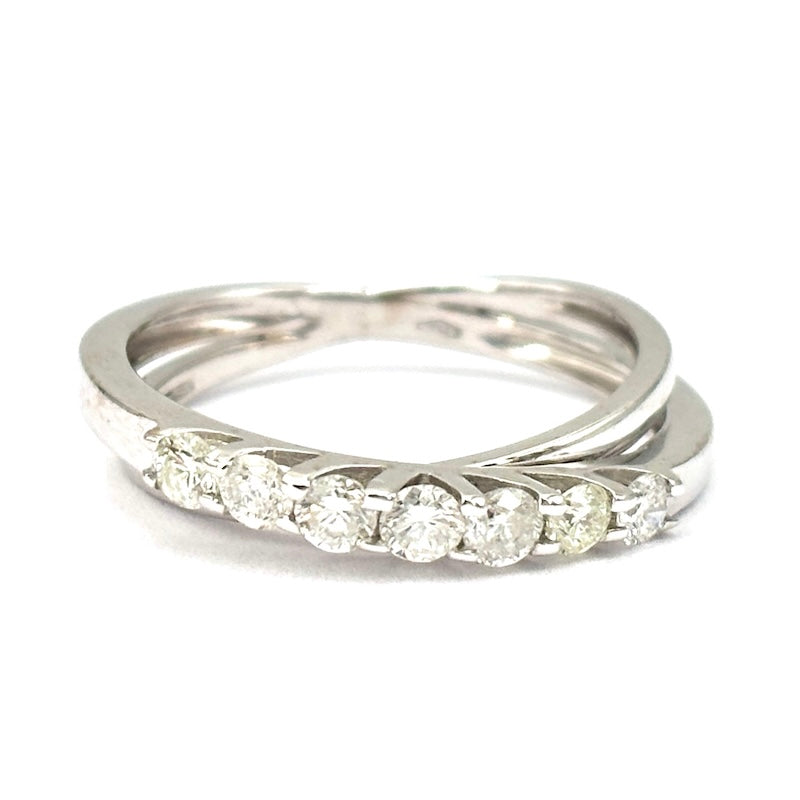 Anello fascia doppio con riviera di brillanti, oro bianco; 0.35-0.40 ct totali- 3.3 gr