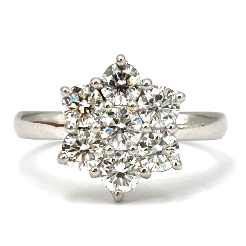 Anello fiore diamanti, oro bianco - 1.37 ct; 5.08 gr