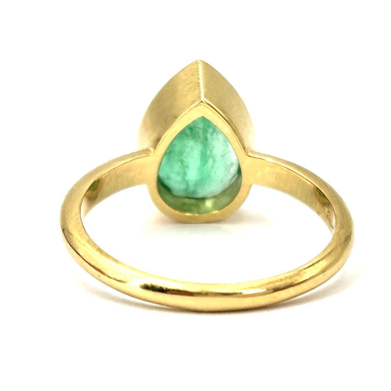 Anello goccia smeraldo 2.34 ct, oro giallo; 4.18 gr