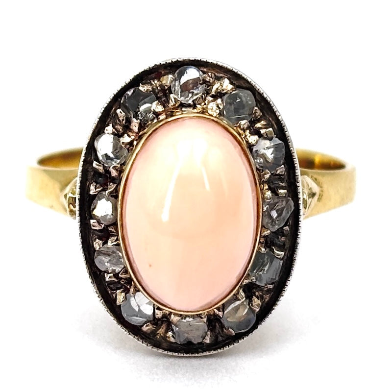 Anello margherita/toppa in stile corallo rosa, argento e oro; 4.27 gr