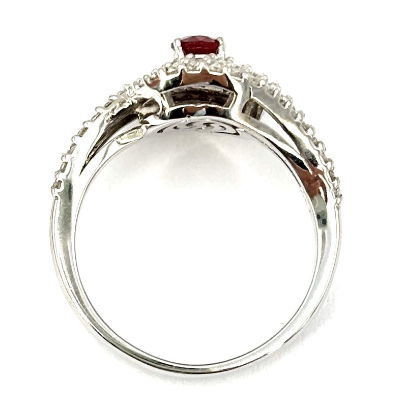 Anello margherita rubino, doppio giro di brillanti e oro ; 6.31 gr