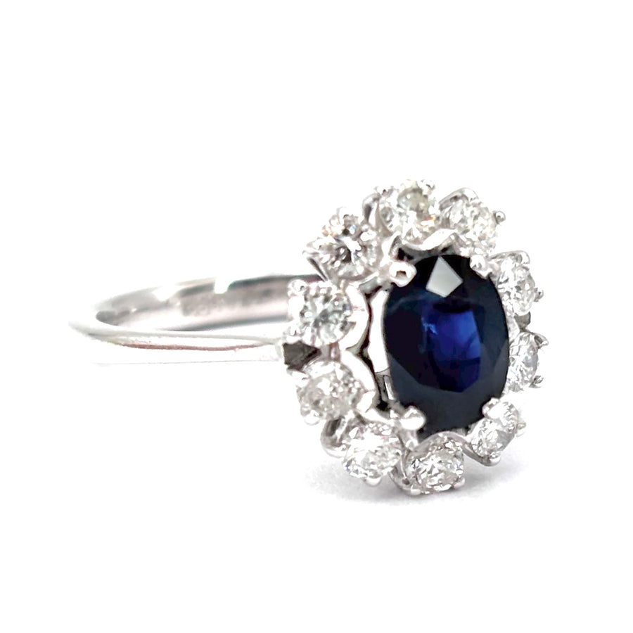 Anello margherita zaffiro e brillanti ; 3.86 gr
