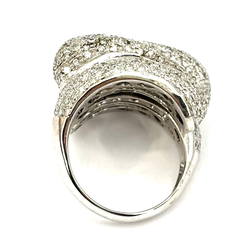 Anello maxi, brillanti e oro bianco; 22.4 gr