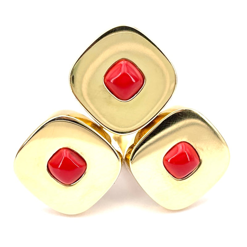 Anello maxi design oro e pasta di corallo; 15.92 gr