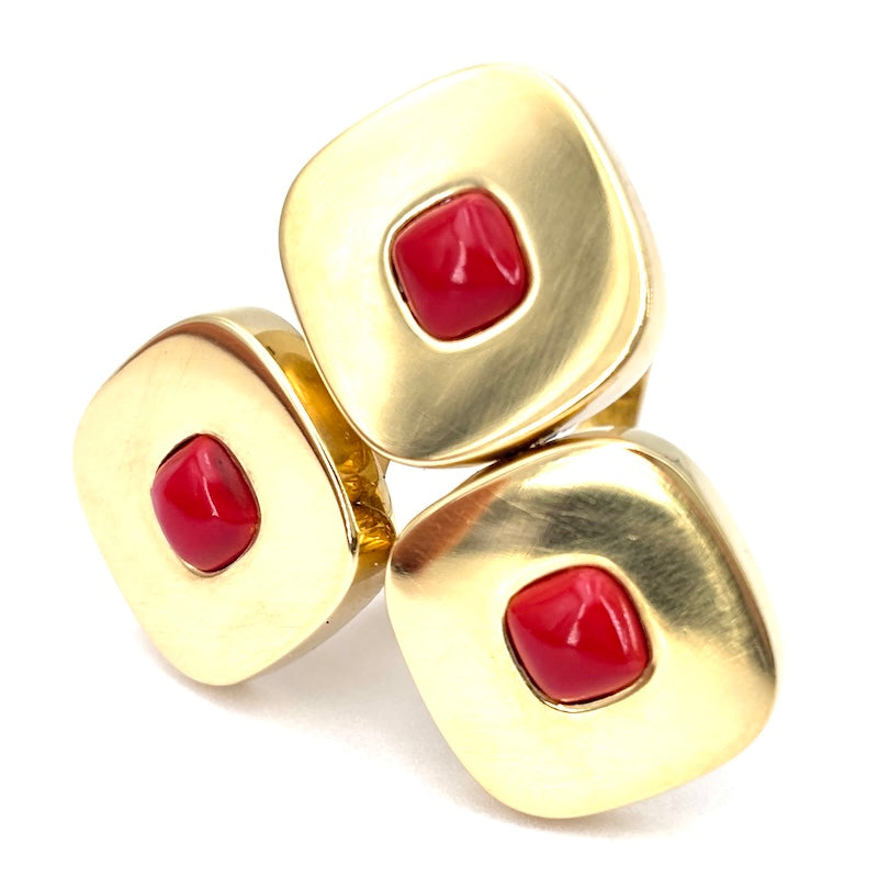 Anello maxi design oro e pasta di corallo; 15.92 gr