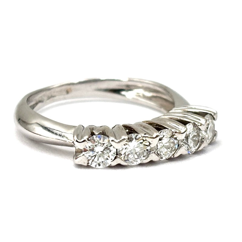 Anello riviera 5 brillanti e oro bianco - 0.50-0.55 ct; 3 gr