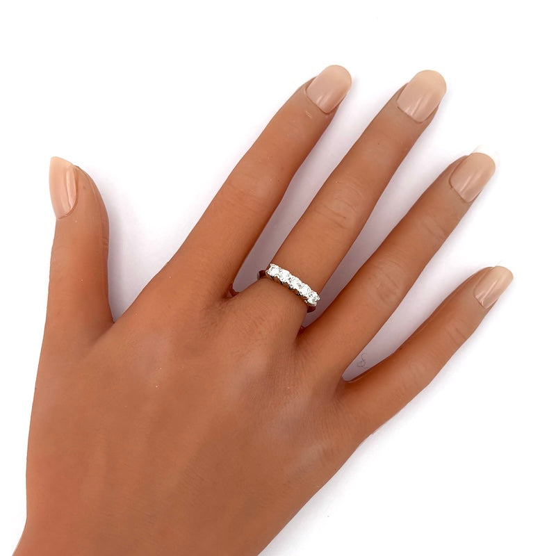 Anello riviera 5 brillanti e oro bianco - 0.50-0.55 ct; 3 gr