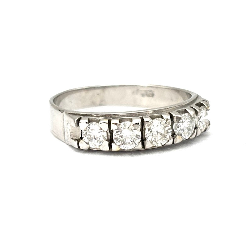 Anello riviera brillanti e oro bianco - 0.65-0.70 ct; 3.24 gr
