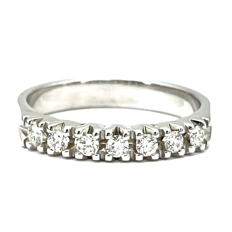 Anello riviera brillanti e oro bianco - 0.27 ct; 3.71 gr