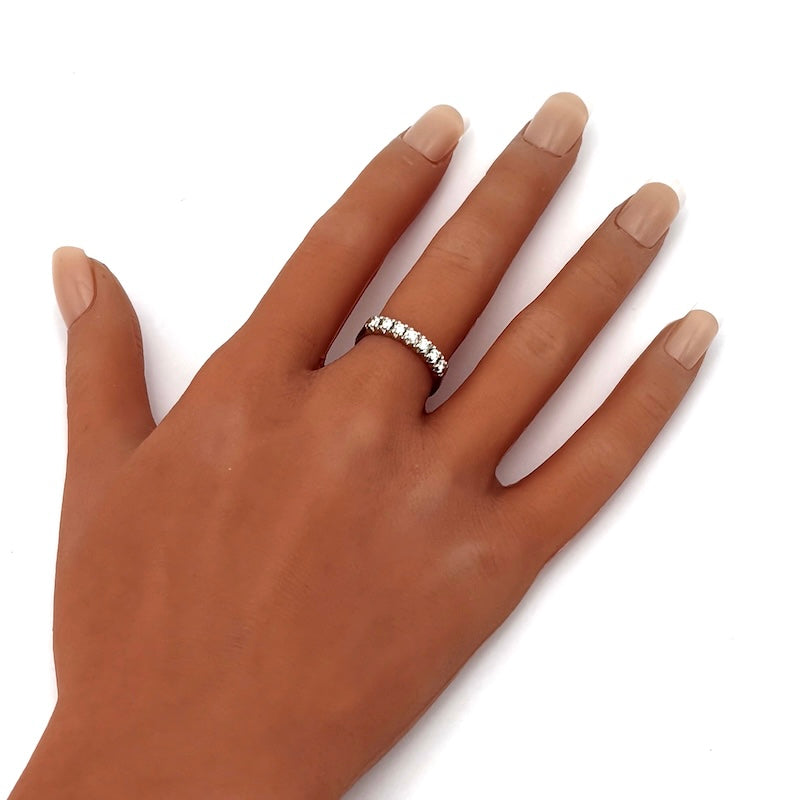 Anello riviera brillanti e oro bianco - 0.27 ct; 3.71 gr