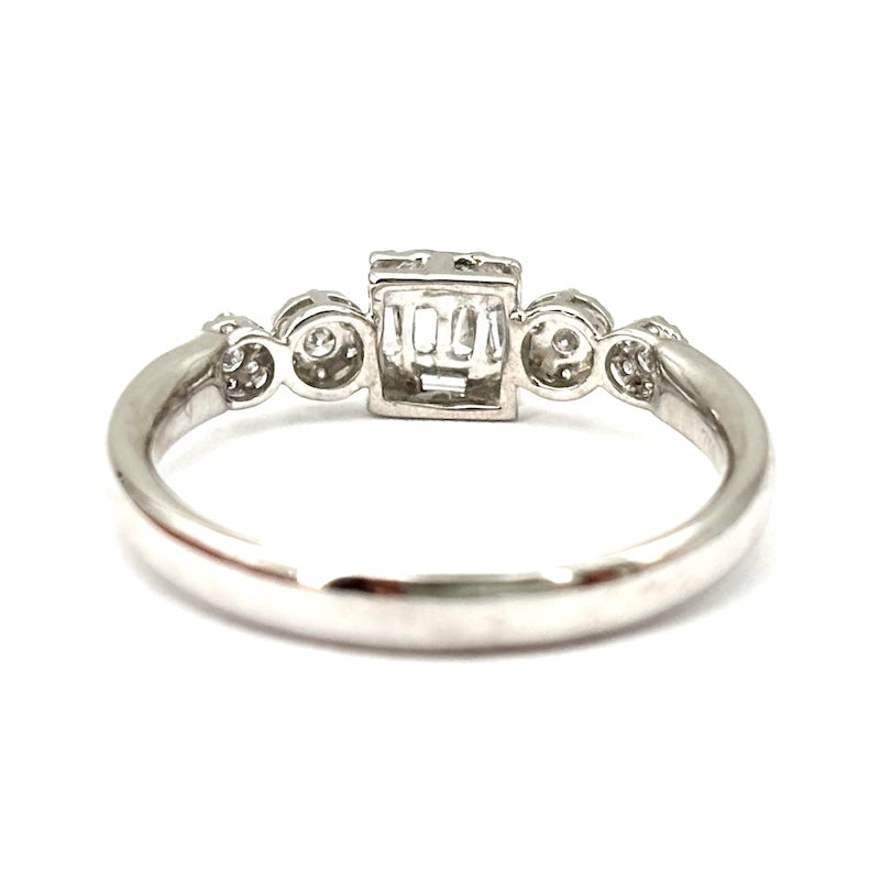 Anello riviera composta di diamanti e oro - 0.40-0.45 ct; 2.89 gr