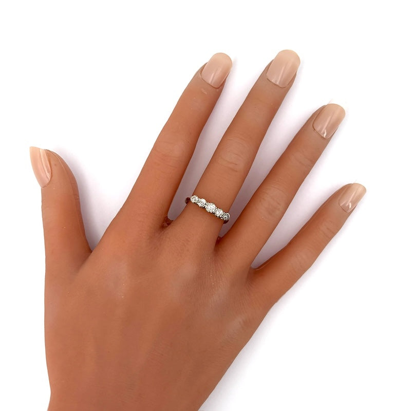 Anello riviera diamanti in stile antico - 0.55-0.60 ct; 2.73 gr