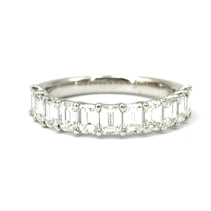 Anello riviera diamanti taglio smeraldo e oro bianco - 2.30-2.40 ct; 4.16 gr