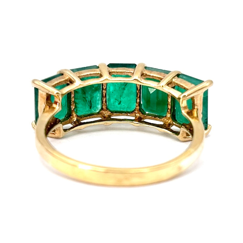 Anello riviera smeraldi squadrati e oro giallo;  3.35 gr