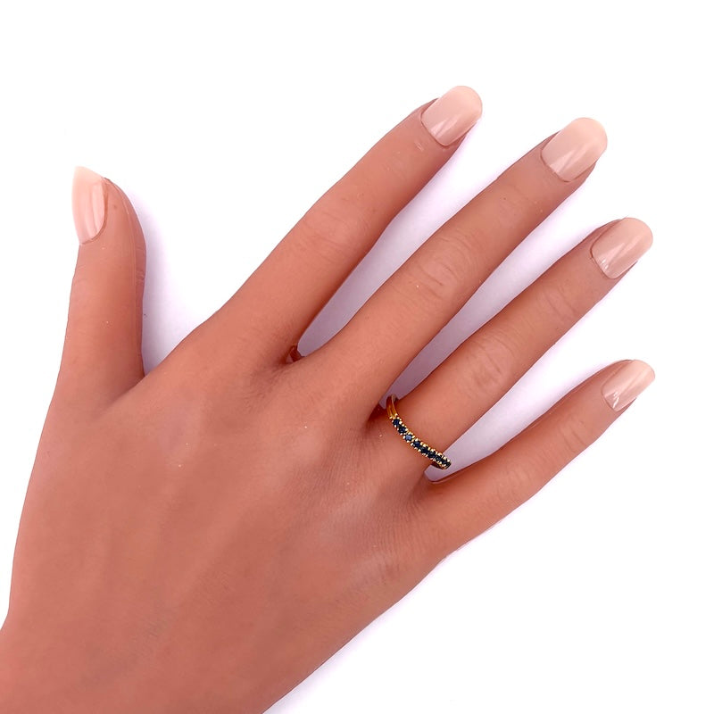 Anello riviera zaffiri e oro giallo, a onda; 2.54 gr
