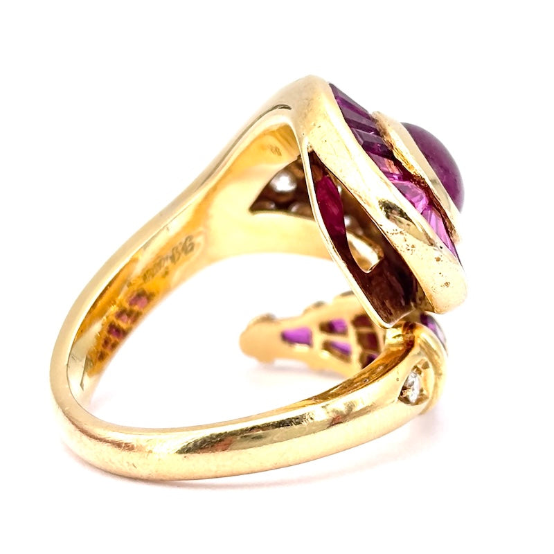 Anello serpente in stile, rubini, diamanti e oro - CAPOLAVORO; 11.59 gr