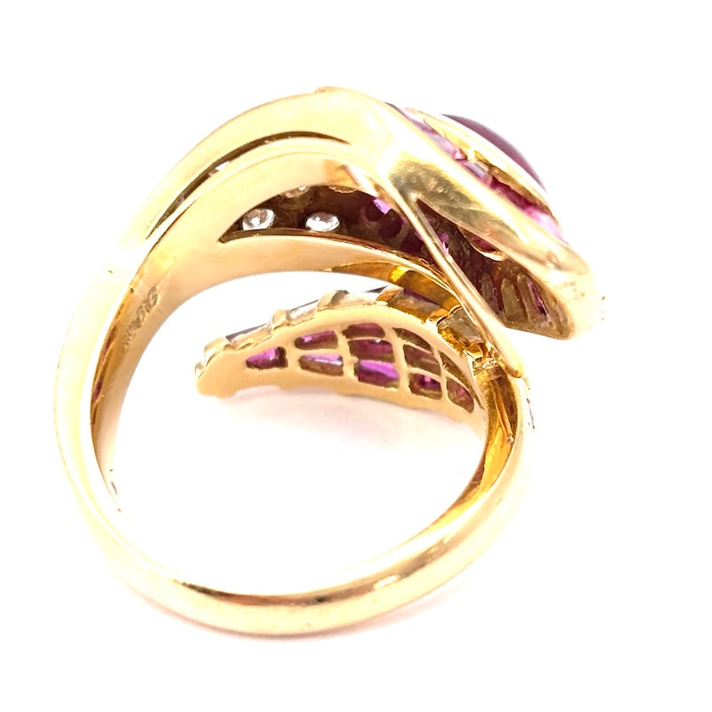 Anello serpente in stile, rubini, diamanti e oro - CAPOLAVORO; 11.59 gr
