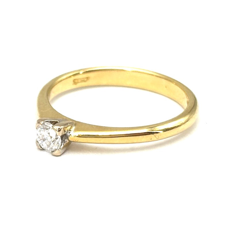 Anello solitario 0.20-0.22 ct e oro giallo; 3 gr