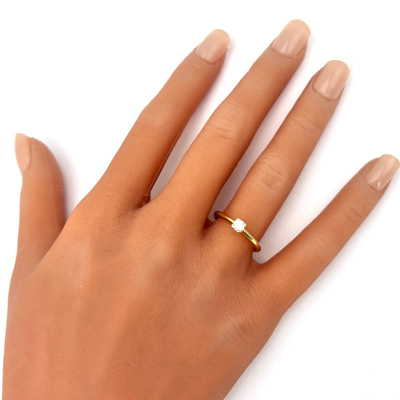 Anello solitario 0.20-0.22 ct e oro giallo; 3 gr
