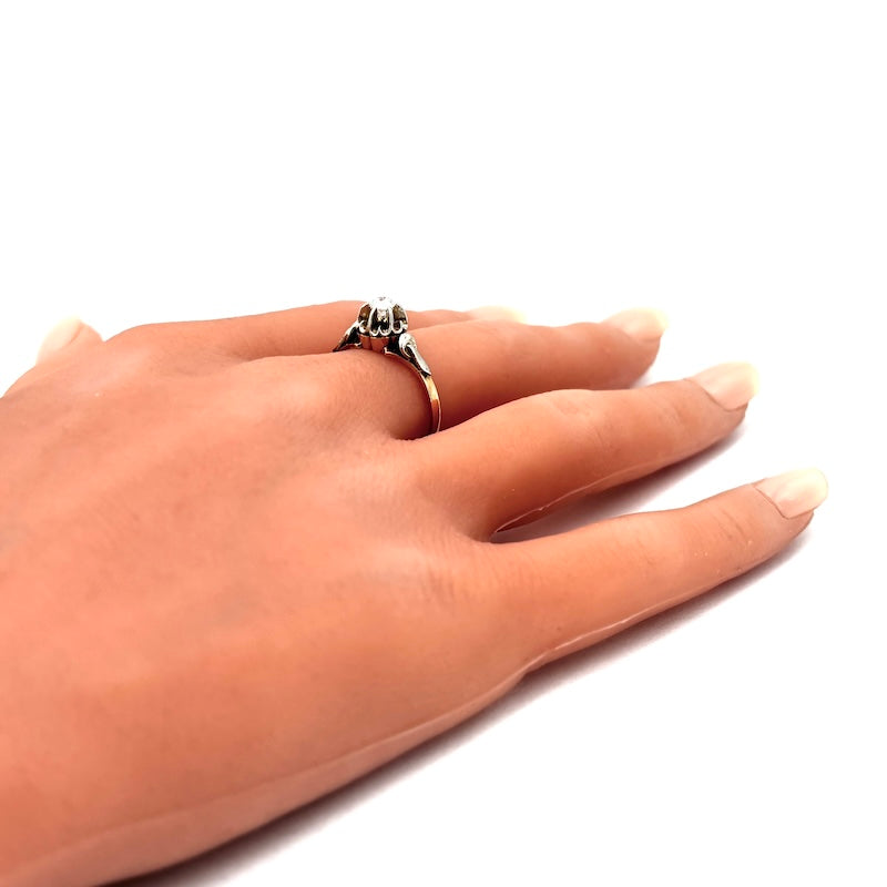 Anello solitario, stile antico, in oro rosa e bianco, 0.20-0.25 ct; 3.21 gr