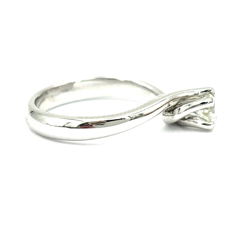 Anello solitario in oro bianco, 0.35 ct; 4.54 gr