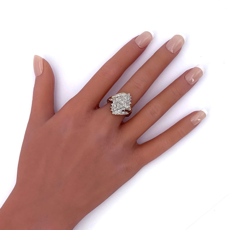 Anello spola diamanti e oro - 4.13 gr