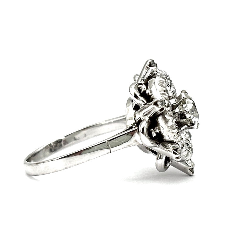Anello timone solitario taglio antico, diamanti e oro, anni '40-'50; 0.90-1.10 ct; 6.65 gr