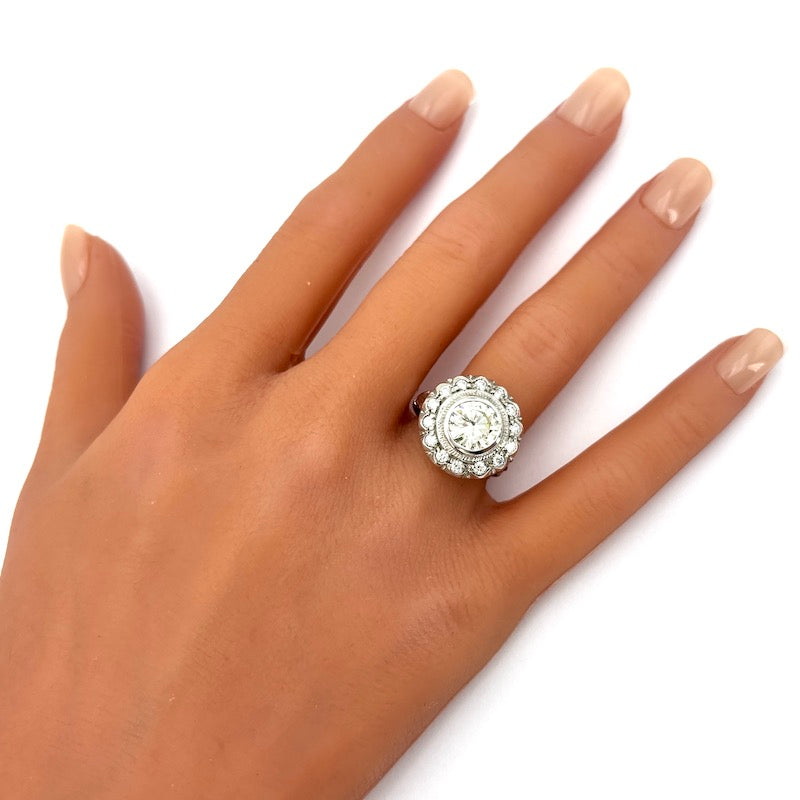 Anello toppa fiore solitario diamanti e oro; 2.30-2.50 ct; 5.19 gr