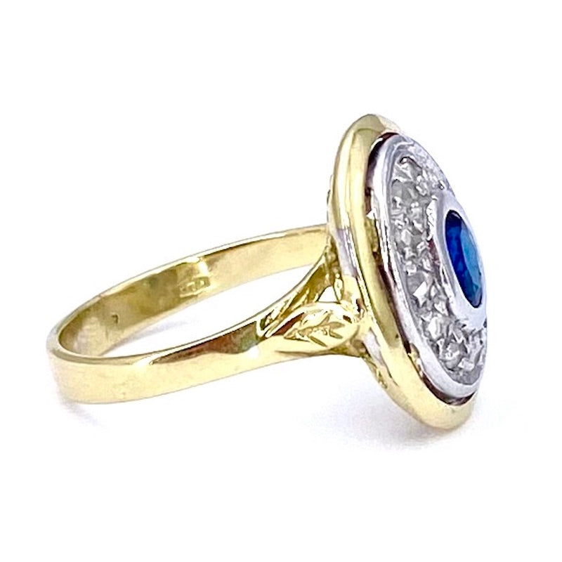 Anello toppa zaffiro e diamanti ; 3.99 gr