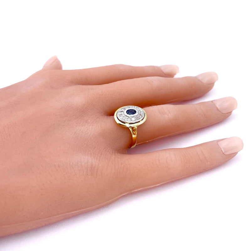 Anello toppa zaffiro e diamanti ; 3.99 gr