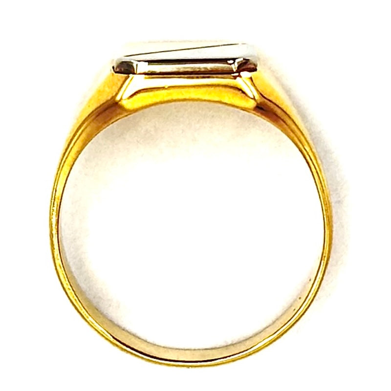 Anello uomo chevalier, squadrato, oro bicolore; 7.5 gr