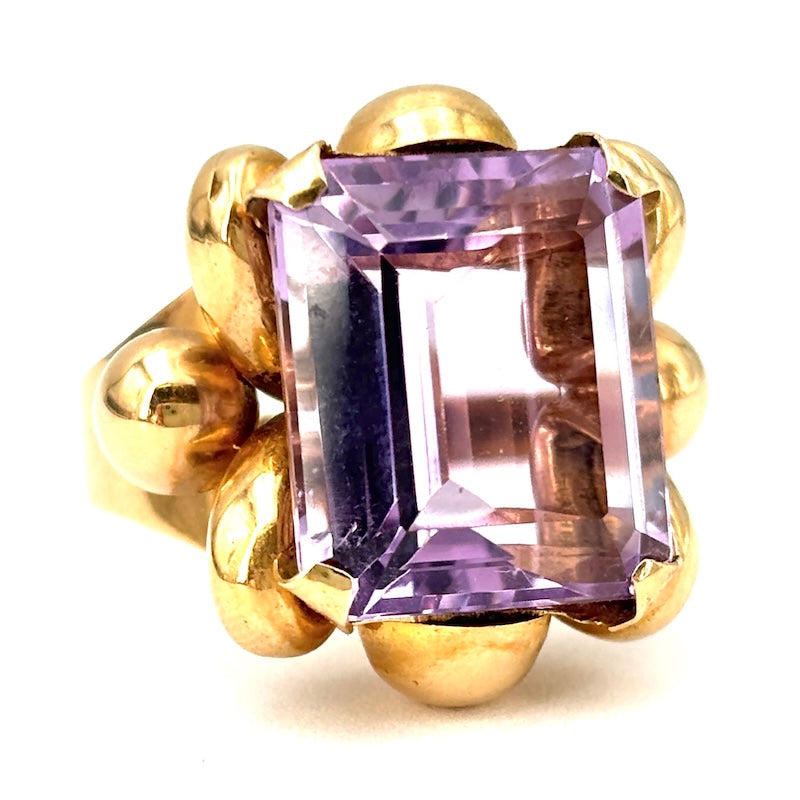 Anello vintage ametista e oro giallo; 7.22 gr