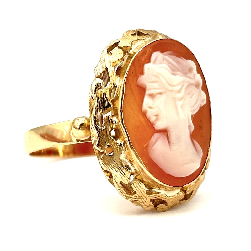 Anello vintage cammeo, oro giallo; 5.55 gr
