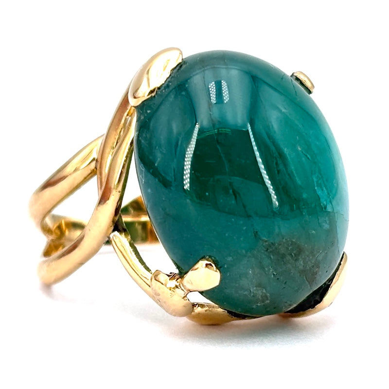 Anello vintage maxi smeraldo cabochon 45.79 ct e oro giallo; 19.55 gr